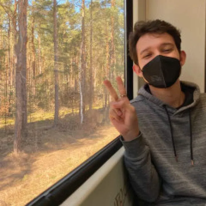 Pilou Photo On Jungo Live