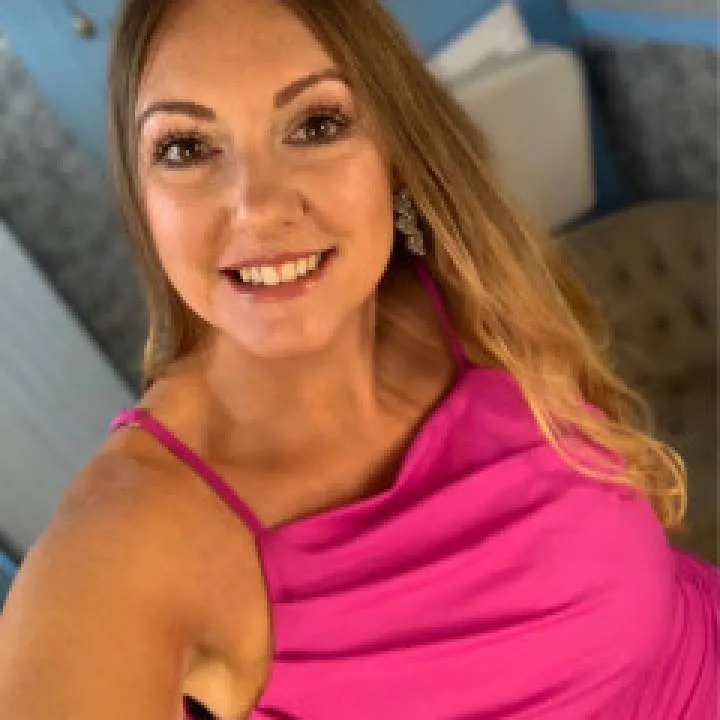 Ariana Photo On Jungo Live