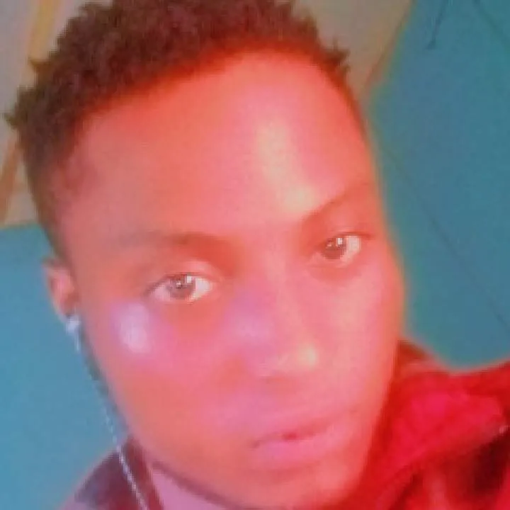 James ........ Photo On Jungo Live