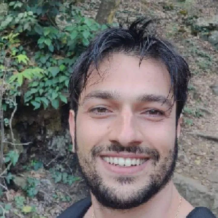 Papagalos Photo On Jungo Live