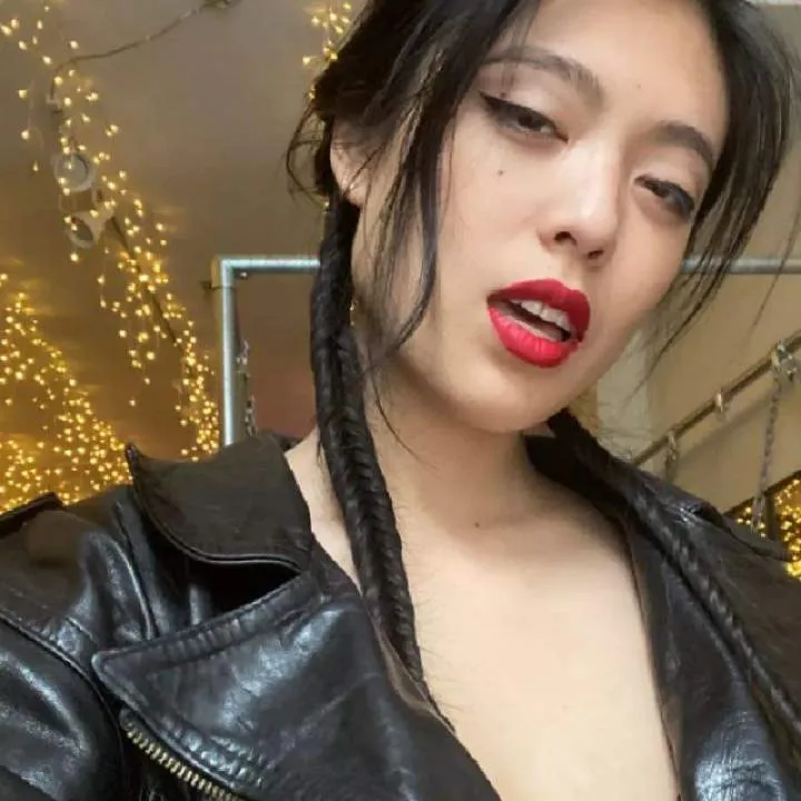 Veasna-dominatrix Photo On Jungo Live