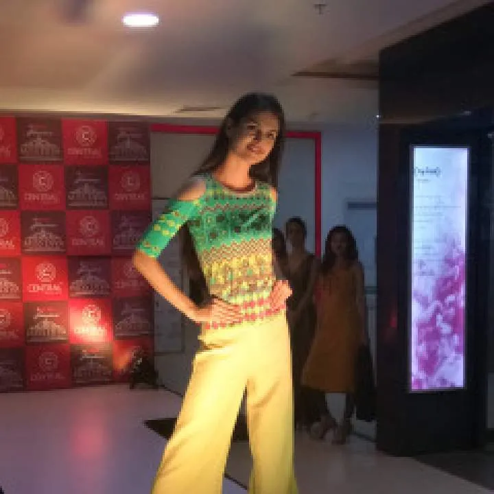 Roji Photo On Jungo Live