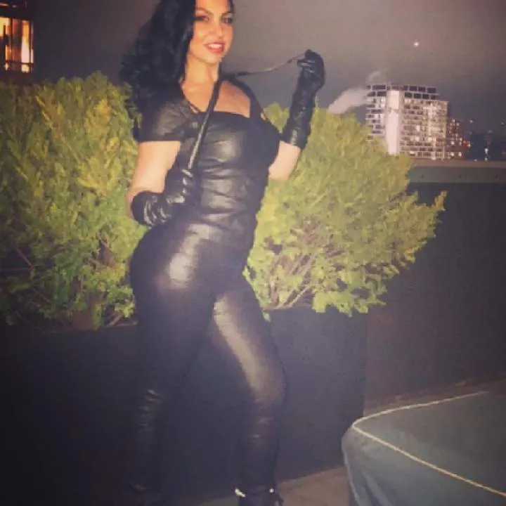 Mistress Photo On Jungo Live