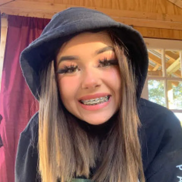 Lisa Photo On Jungo Live