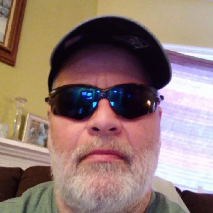 Chuck Photo On Jungo Live