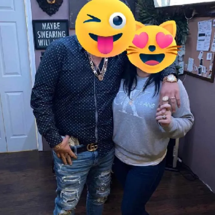 ........couple Photo On Jungo Live