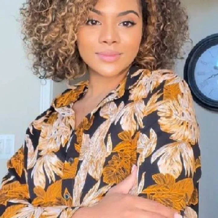 Halona.... Photo On Jungo Live