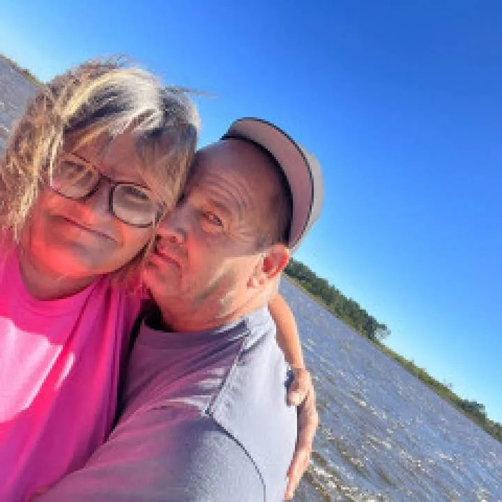 2freakinhot Peeps Photo On Jungo Live