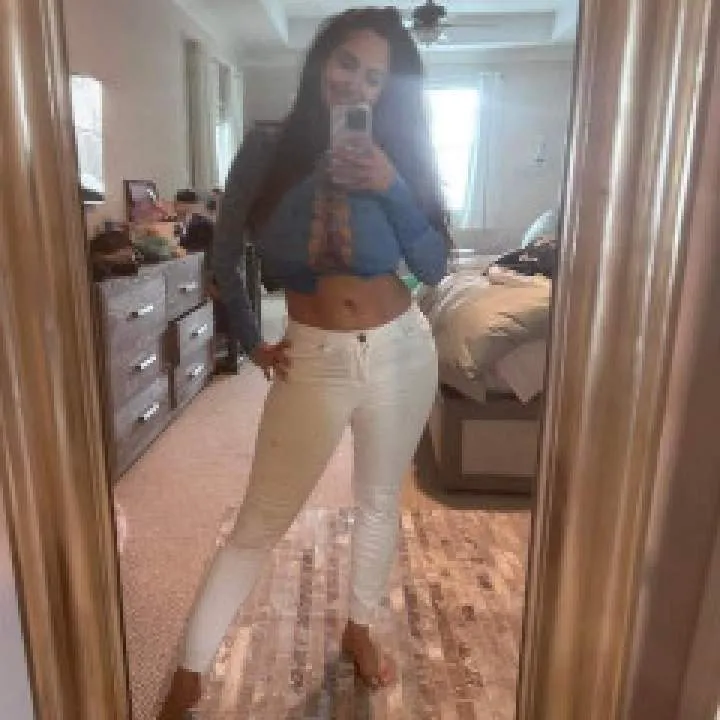 Stefany Photo On Jungo Live