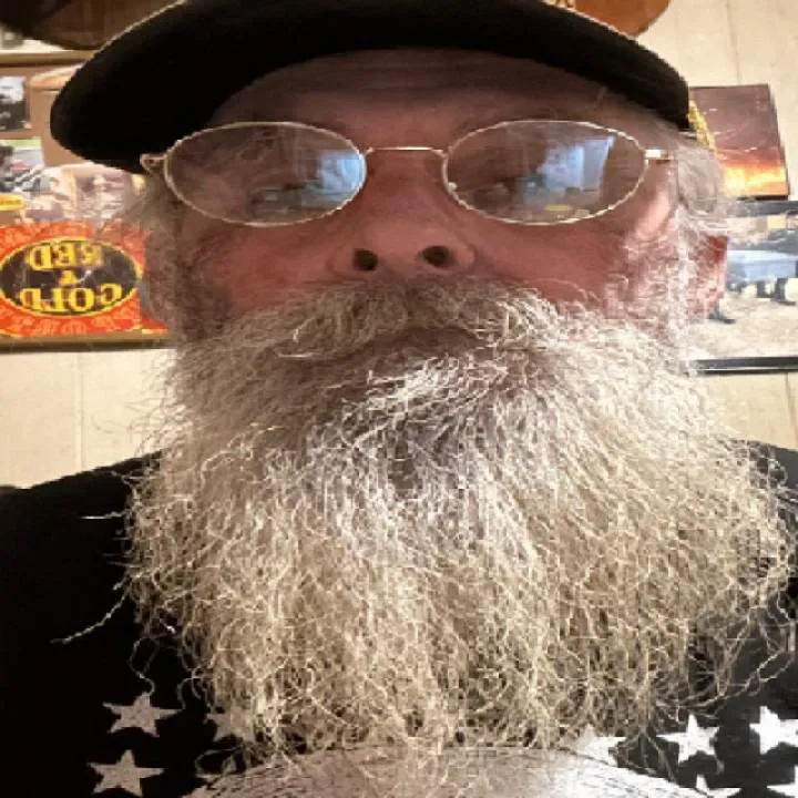 Reb Photo On Jungo Live