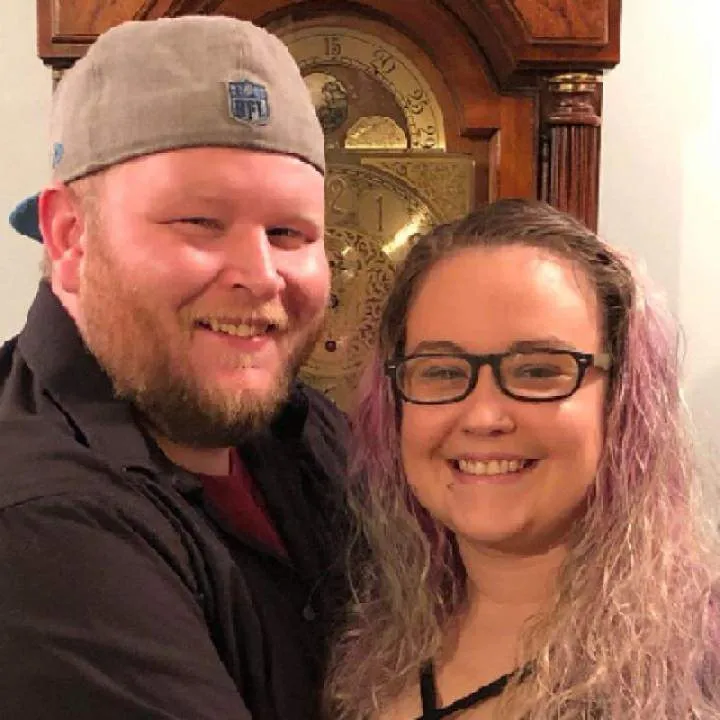 Miah And Ash Photo On Jungo Live