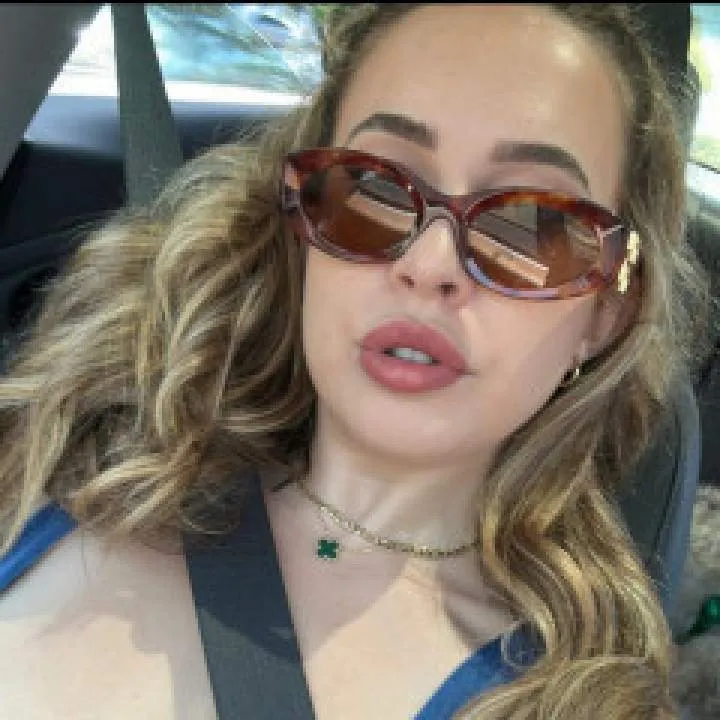 Madison Smith Photo On Jungo Live