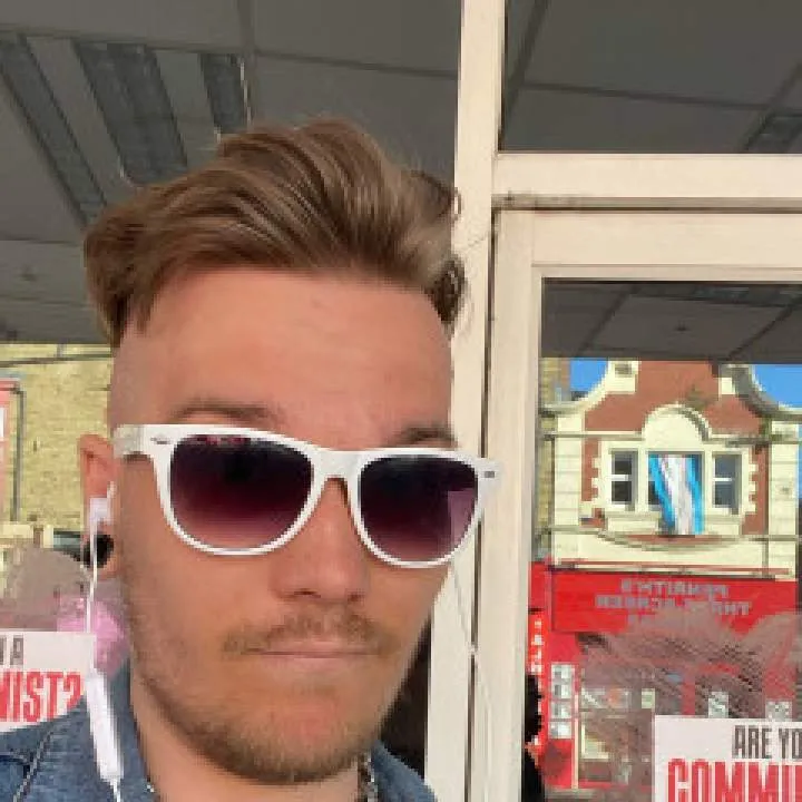 Dan Photo On Jungo Live