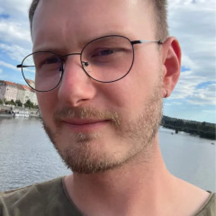 Martin Photo On Jungo Live