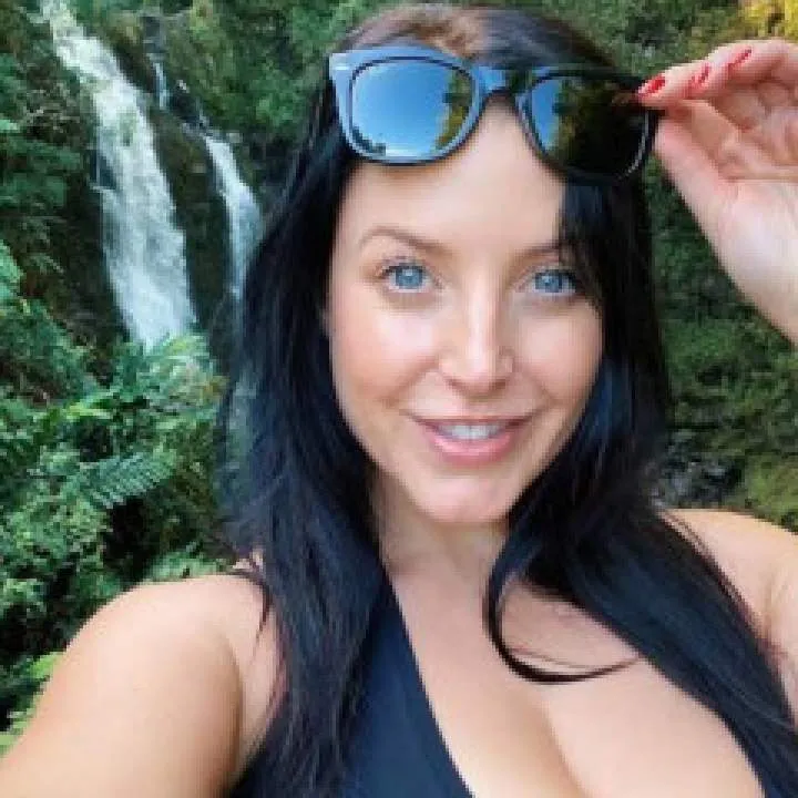 Anita Daniela Photo On Jungo Live