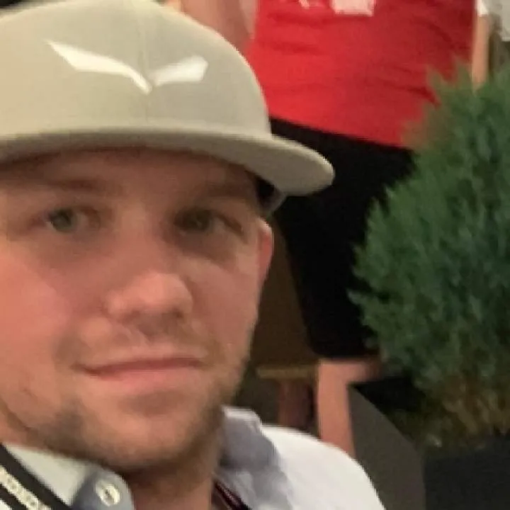 Felikszaradzisz Photo On Jungo Live