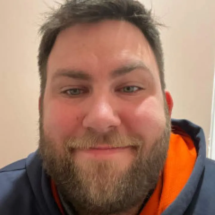 Bigg Photo On Jungo Live