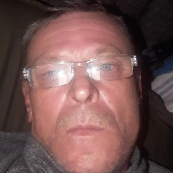 сара Photo On Jungo Live