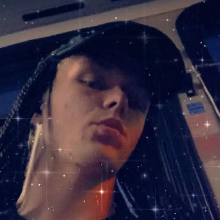 Ashley Photo On Jungo Live