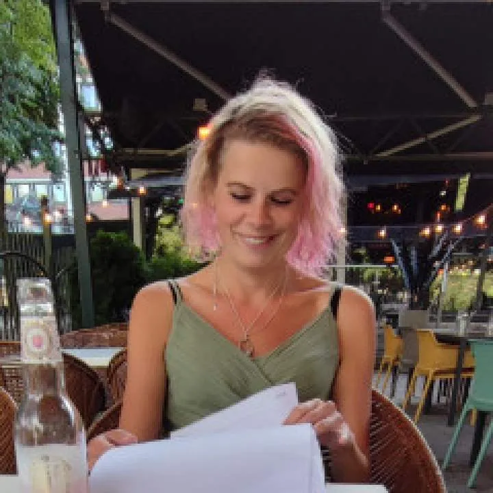 Yoqeofyora Photo On Jungo Live