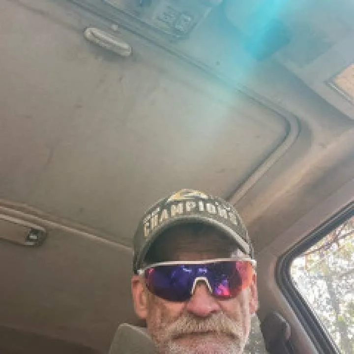 Ehott77 Photo On Jungo Live