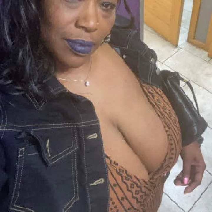 Foxy Photo On Jungo Live