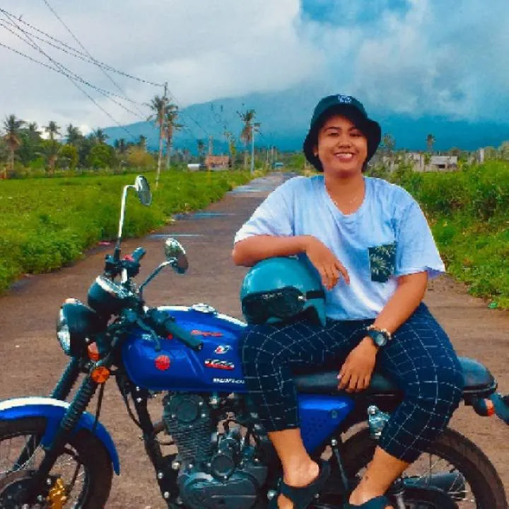 Nika Photo On Jungo Live