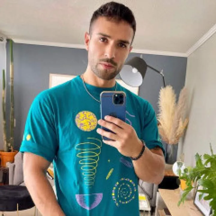 Demir Photo On Jungo Live