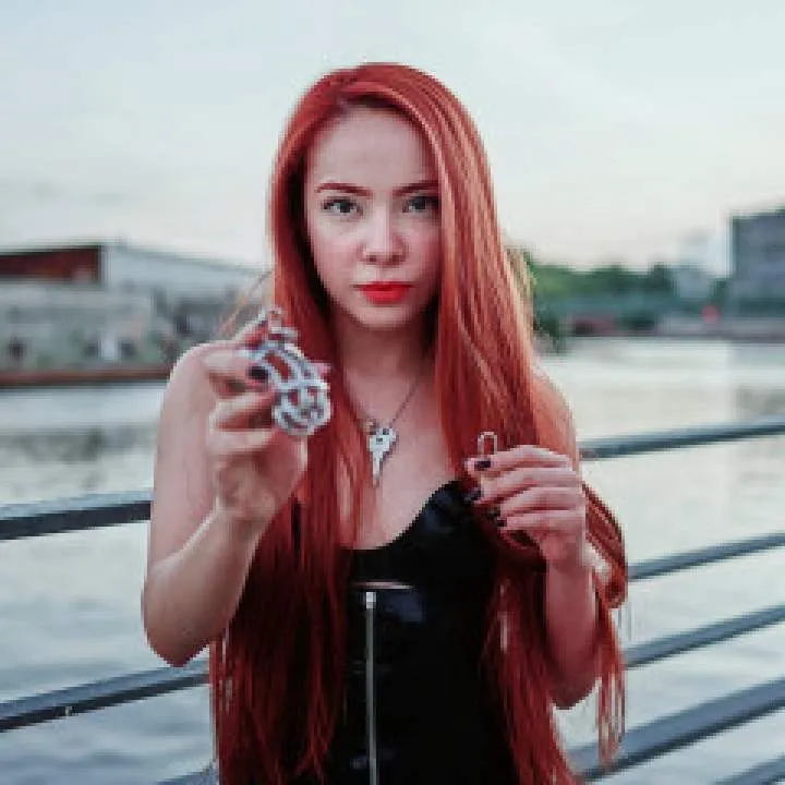 Alanis Photo On Jungo Live