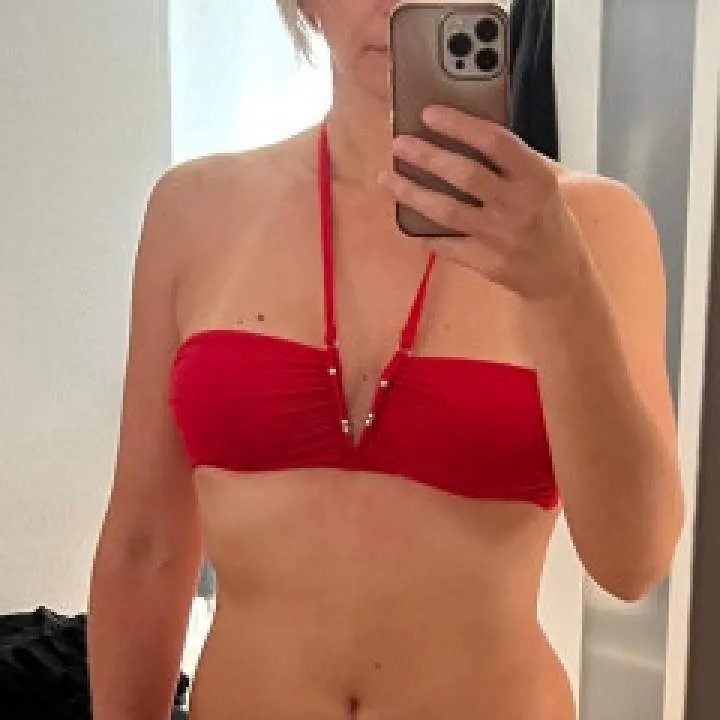 Claudia Photo On Jungo Live