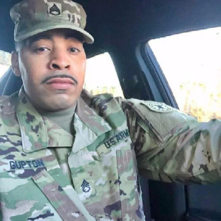 G-brown Photo On Jungo Live