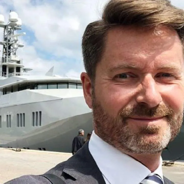 John.... Photo On Jungo Live