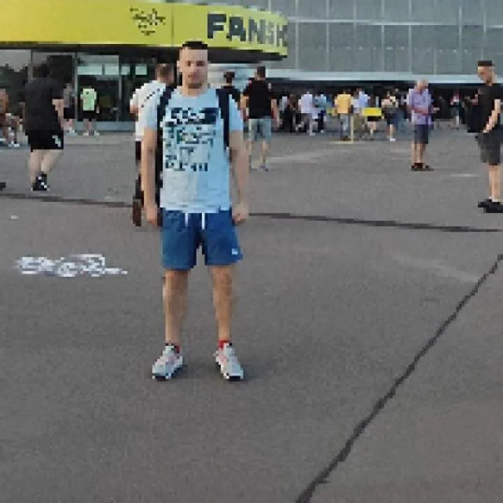 Oleg.... Photo On Jungo Live