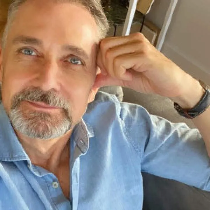 William Robert Photo On Jungo Live