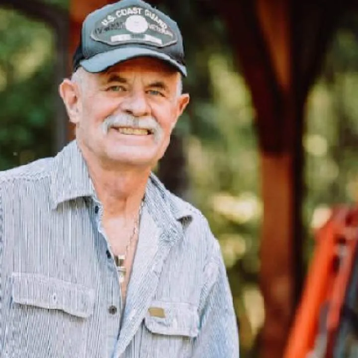 Older Grandpa Photo On Jungo Live