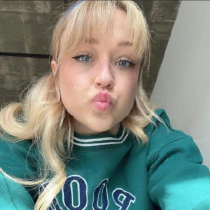 Lyndia Photo On Jungo Live