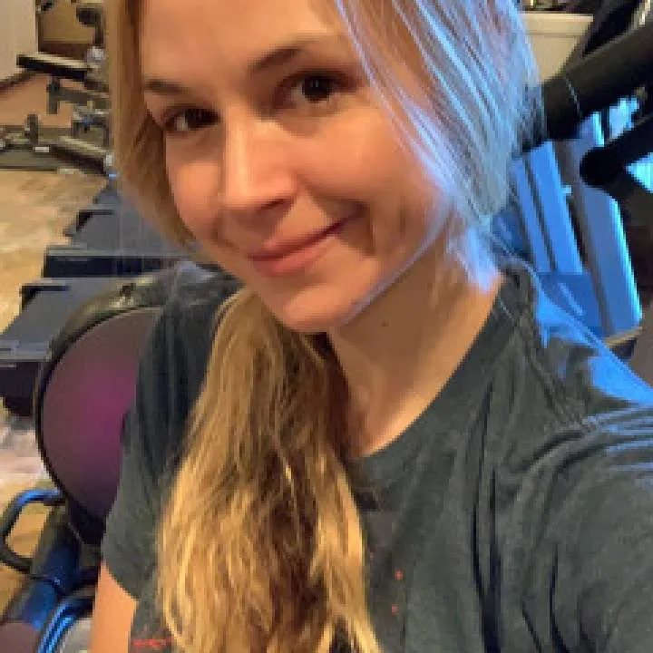 Angelina Photo On Jungo Live