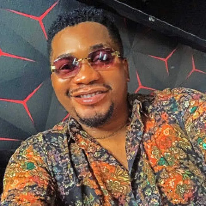 Bobzee Photo On Jungo Live