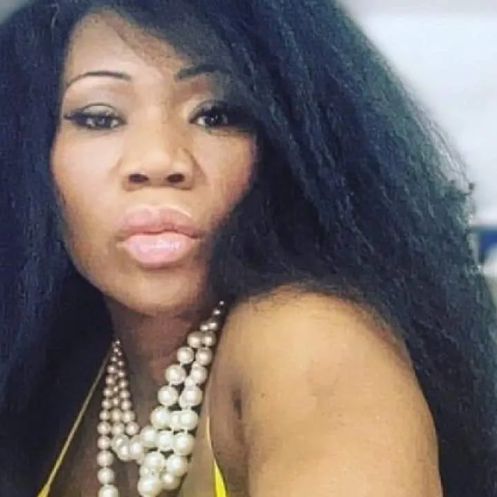 Ebony Mona Photo On Jungo Live