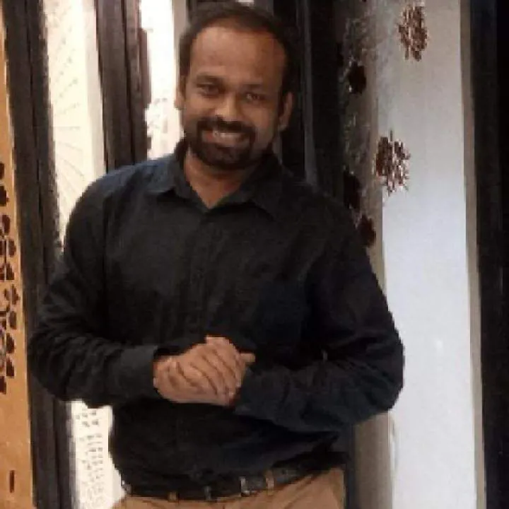 Nikhil Photo On Jungo Live