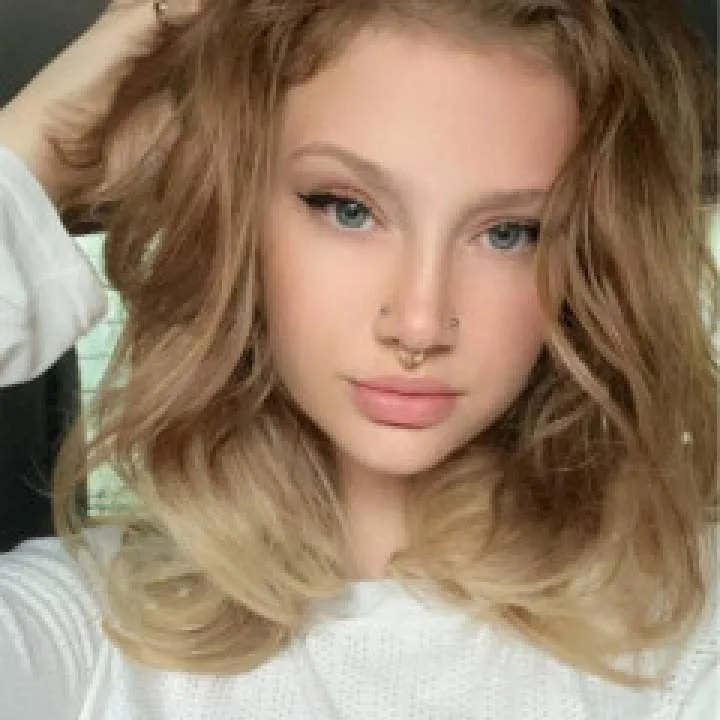 Isabella Photo On Jungo Live