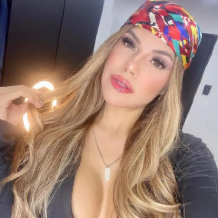 Beautiful Rosa Photo On Jungo Live