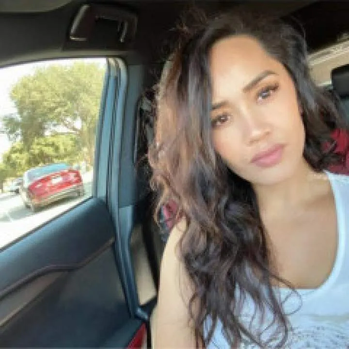 Nicole ........ Photo On Jungo Live