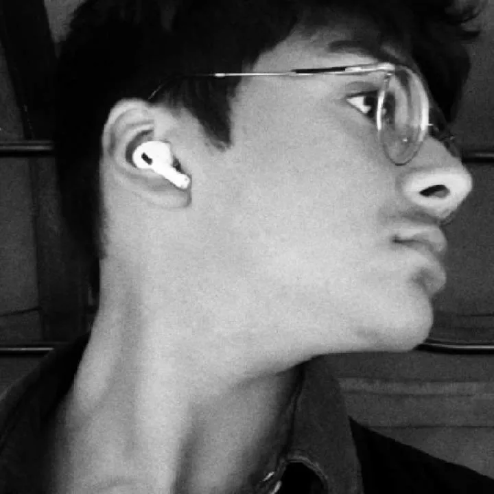 Livingbomb Photo On Jungo Live