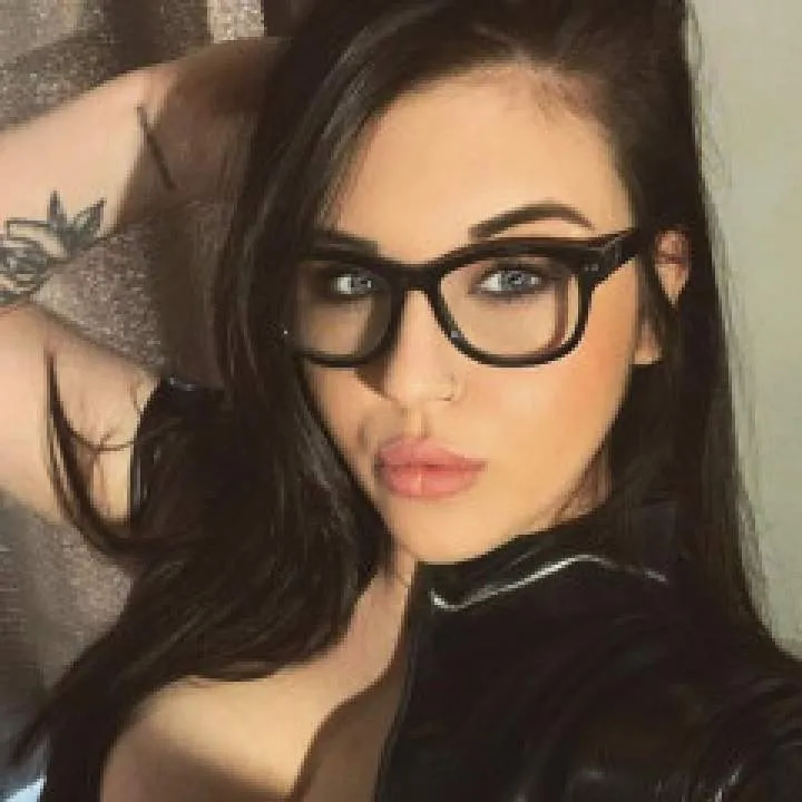 Queen Ella Photo On Jungo Live