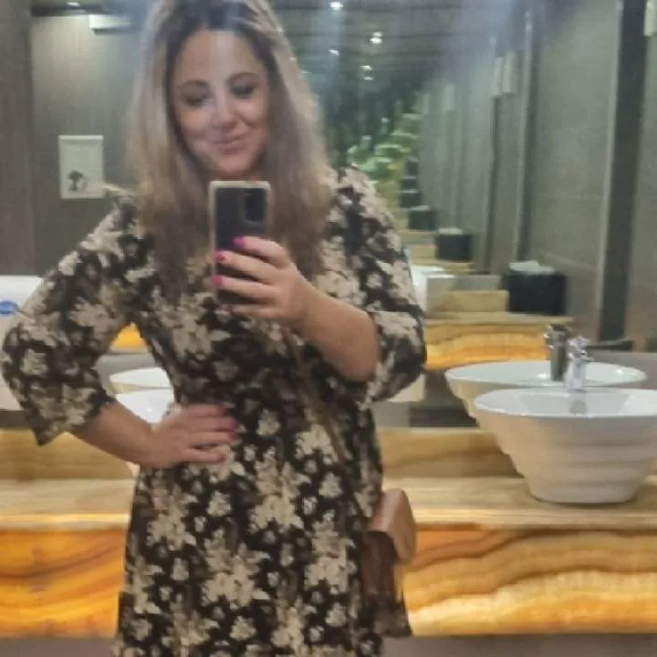 Sarzi Photo On Jungo Live