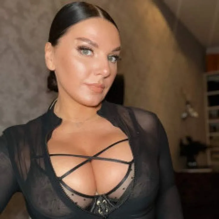 Maittresse Sabrina Photo On Jungo Live