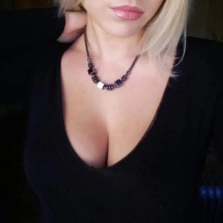 Lionaa Photo On Jungo Live