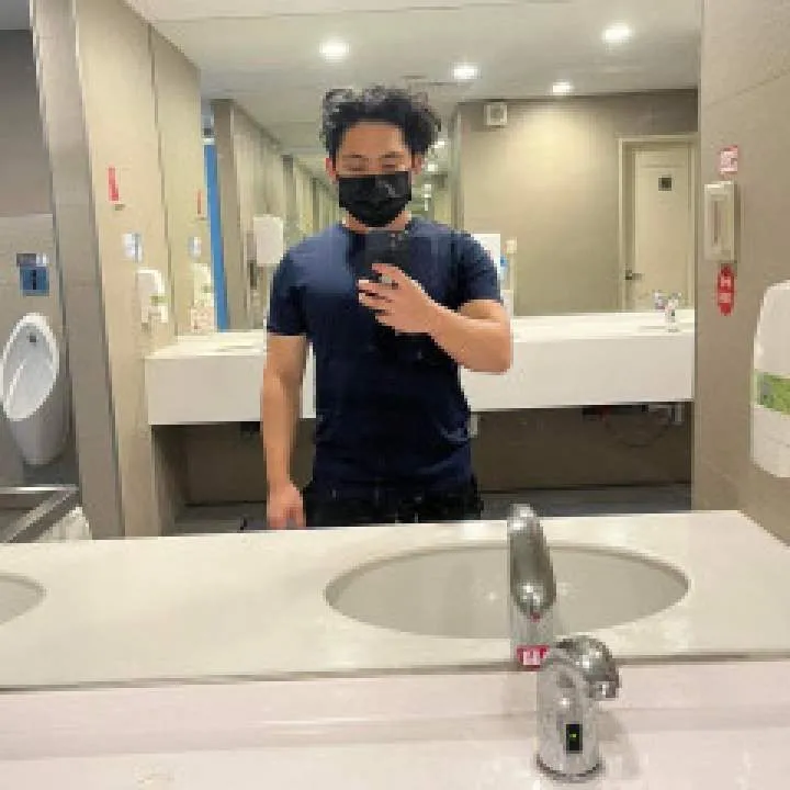 Kaung Photo On Jungo Live