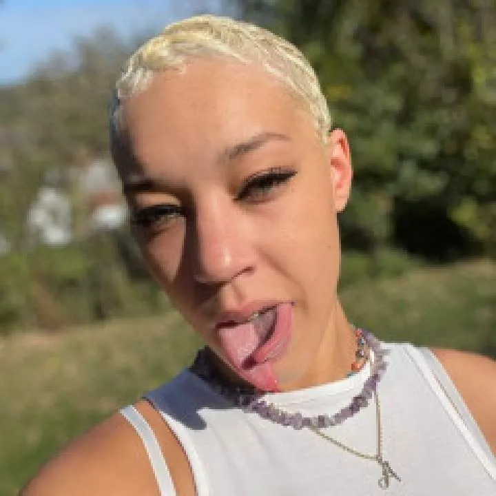 Crownbabe Photo On Jungo Live